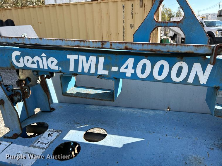 image for item NR9331 2009 Genie TML-4000N  light plant