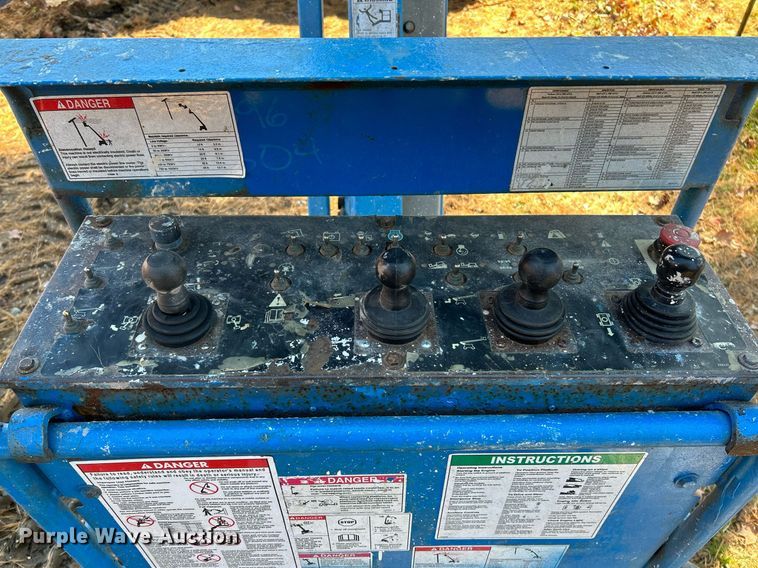 image for item NR9357 2014 Genie Z-80/60  boom lift