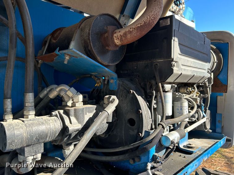 image for item NR9357 2014 Genie Z-80/60  boom lift