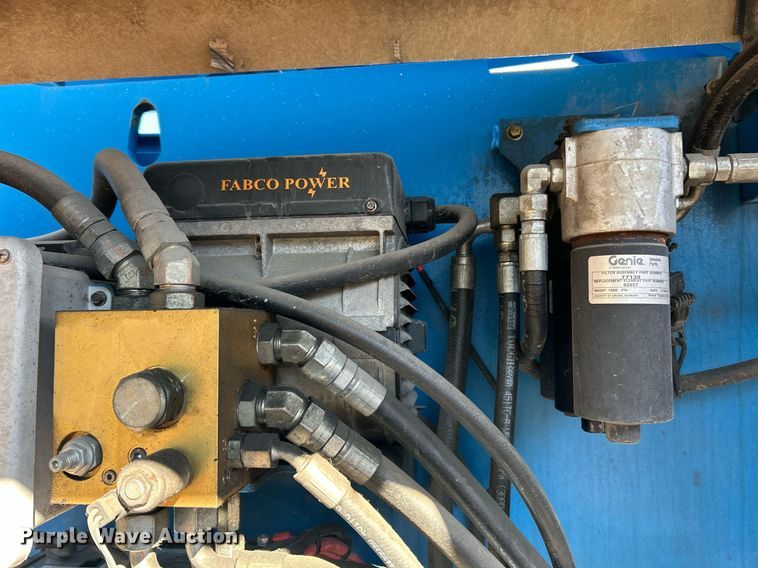 image for item NR9357 2014 Genie Z-80/60  boom lift