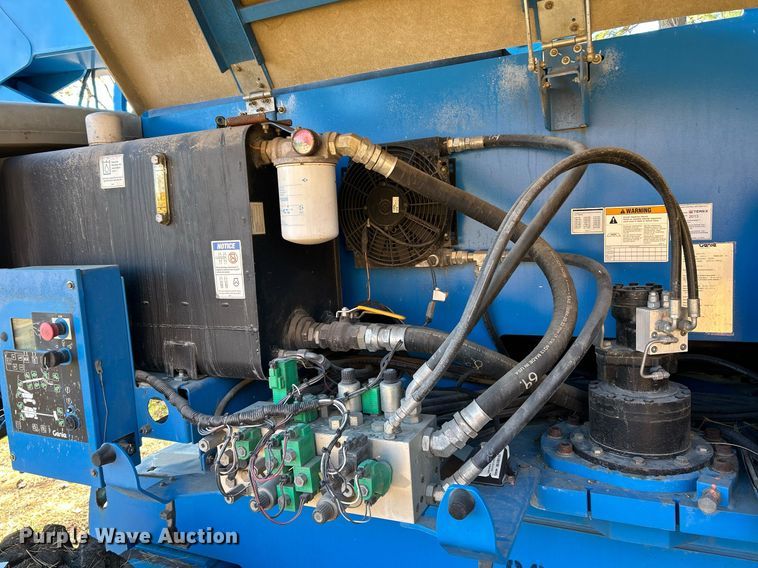 image for item NR9357 2014 Genie Z-80/60  boom lift