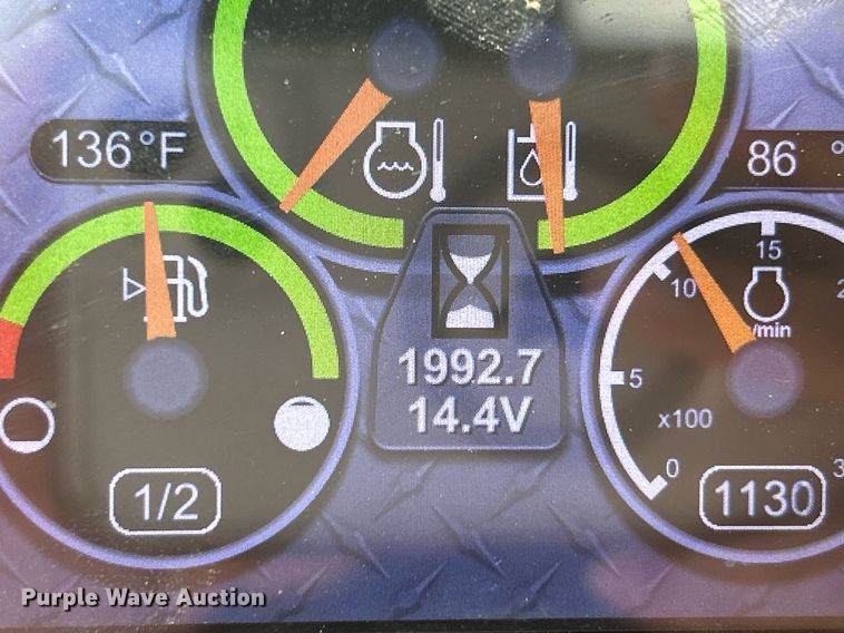 image for item NR9396 2014 Caterpillar 262D  skid steer loader