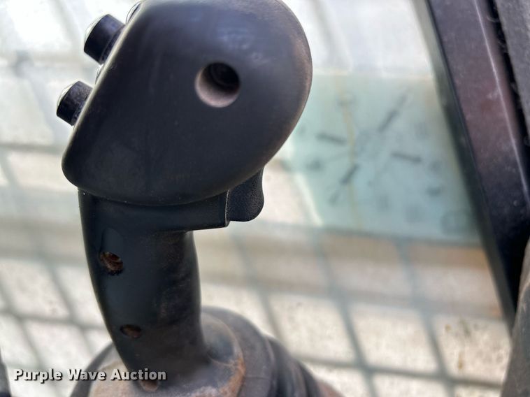 image for item NR9396 2014 Caterpillar 262D  skid steer loader