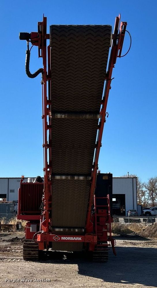 image for item NR9410 2019 Morbark Wood Hog 6400XT  horizontal grinder