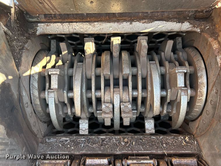 image for item NR9410 2019 Morbark Wood Hog 6400XT  horizontal grinder