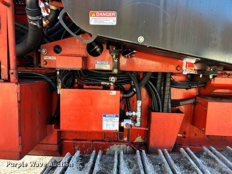 image for item NR9410 2019 Morbark Wood Hog 6400XT  horizontal grinder