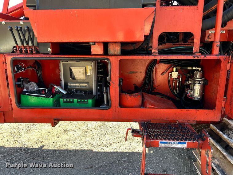 image for item NR9410 2019 Morbark Wood Hog 6400XT  horizontal grinder