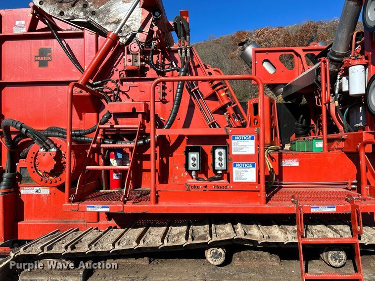 image for item NR9410 2019 Morbark Wood Hog 6400XT  horizontal grinder