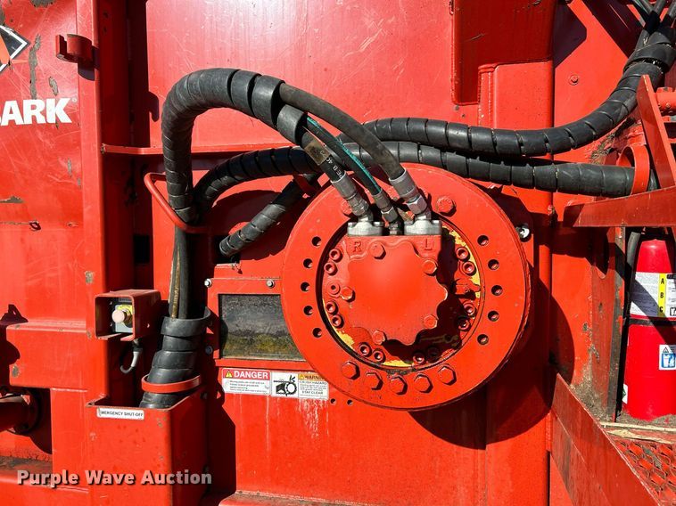 image for item NR9410 2019 Morbark Wood Hog 6400XT  horizontal grinder