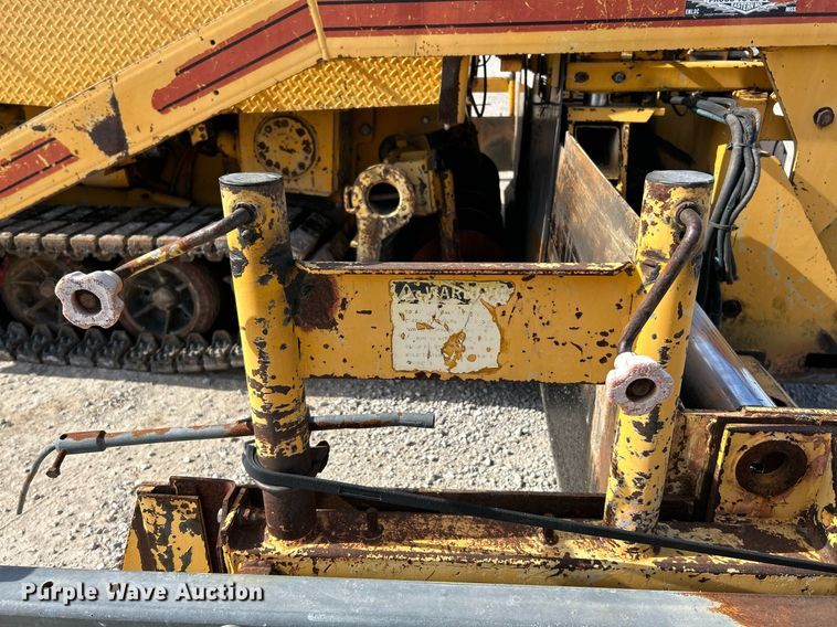 image for item NR9415 1994 Blaw-Knox PF-510  paver