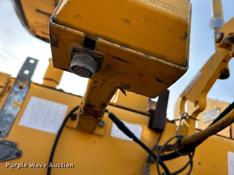 image for item NR9415 1994 Blaw-Knox PF-510  paver