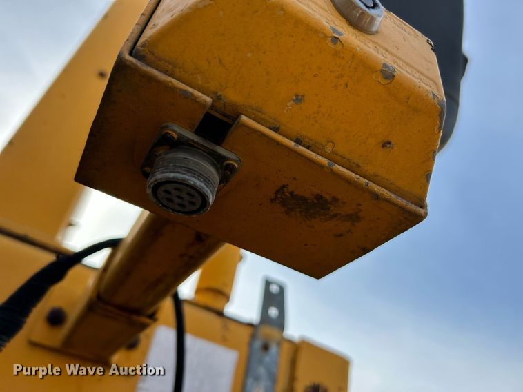 image for item NR9415 1994 Blaw-Knox PF-510  paver