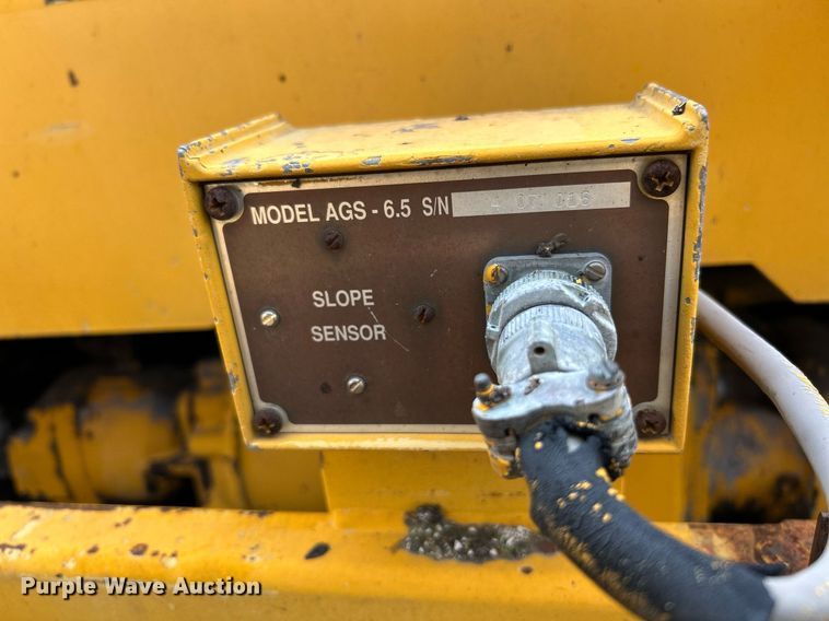 image for item NR9415 1994 Blaw-Knox PF-510  paver