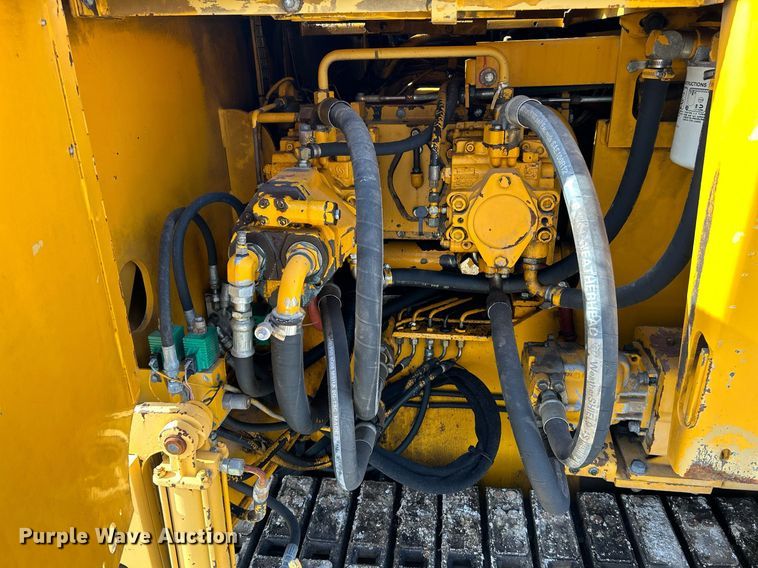 image for item NR9415 1994 Blaw-Knox PF-510  paver