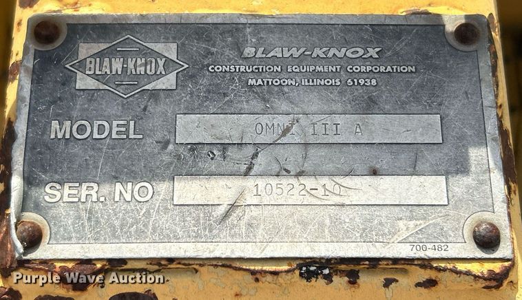 image for item NR9415 1994 Blaw-Knox PF-510  paver