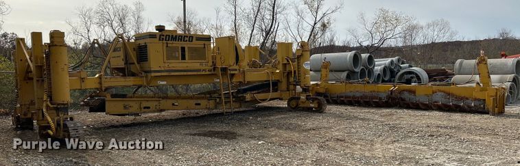 image for item NR9416 Gomaco PS-48  placer spreader