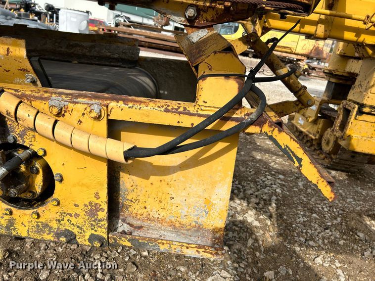 image for item NR9416 Gomaco PS-48  placer spreader