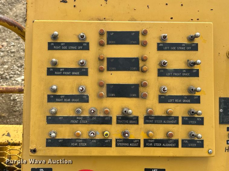 image for item NR9416 Gomaco PS-48  placer spreader