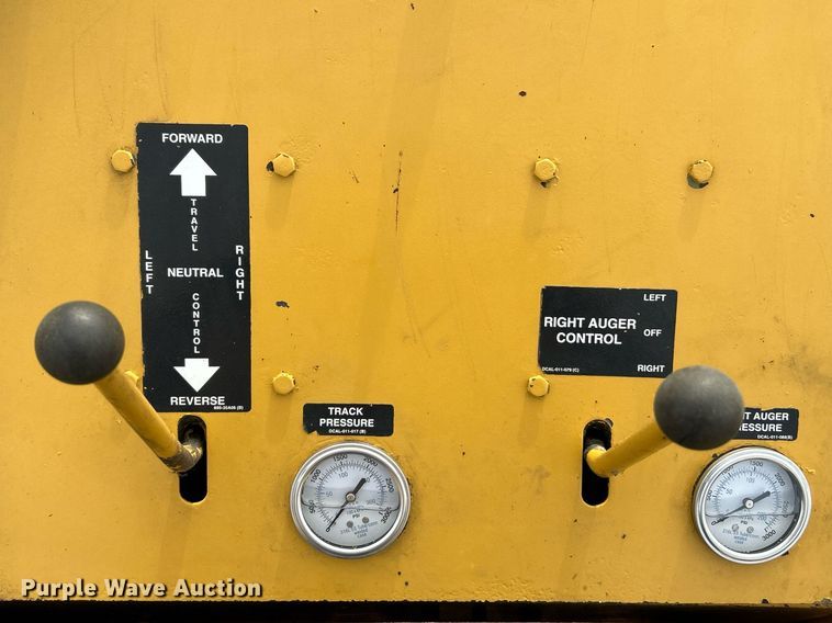 image for item NR9416 Gomaco PS-48  placer spreader