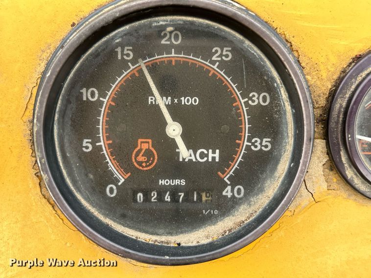 image for item NR9416 Gomaco PS-48  placer spreader