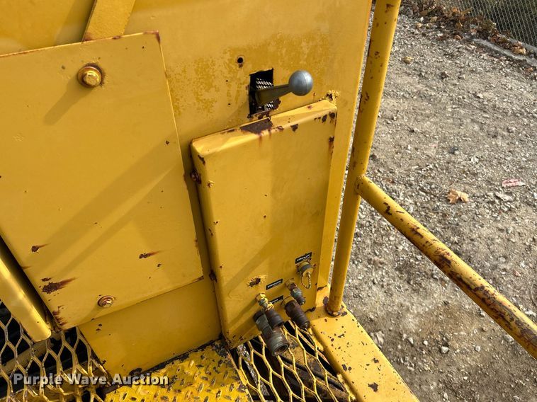 image for item NR9416 Gomaco PS-48  placer spreader