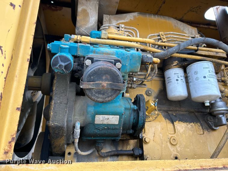 image for item NR9416 Gomaco PS-48  placer spreader