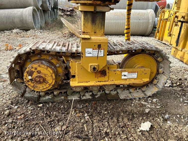 image for item NR9416 Gomaco PS-48  placer spreader