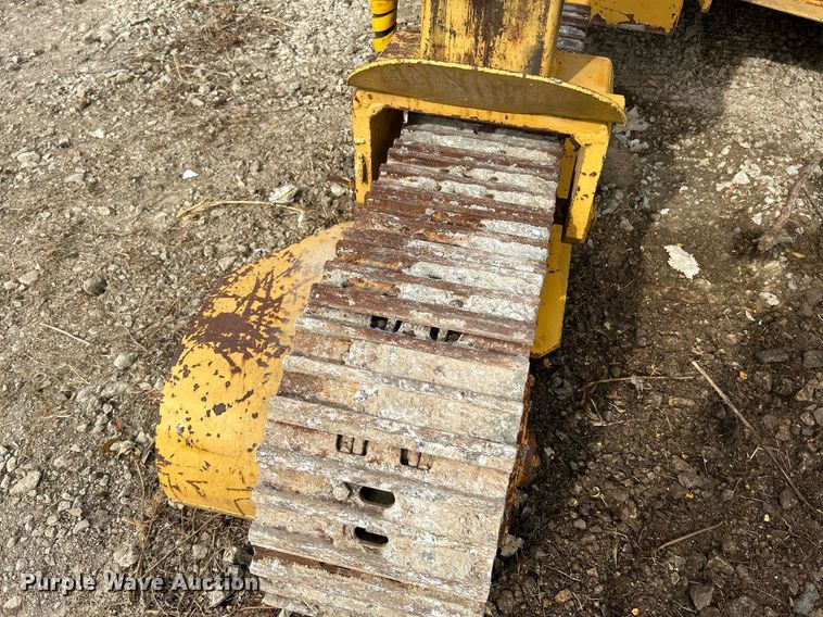 image for item NR9416 Gomaco PS-48  placer spreader