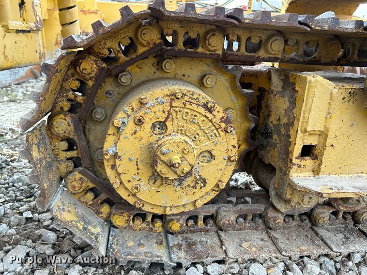 image for item NR9416 Gomaco PS-48  placer spreader