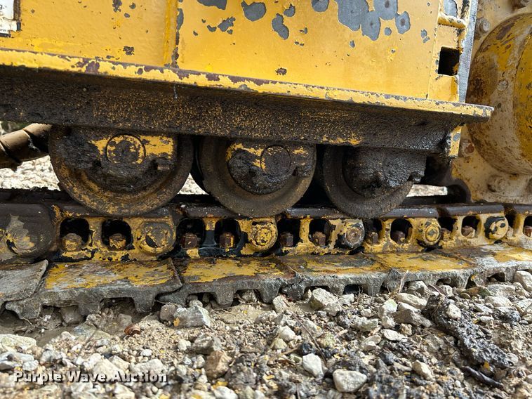 image for item NR9416 Gomaco PS-48  placer spreader