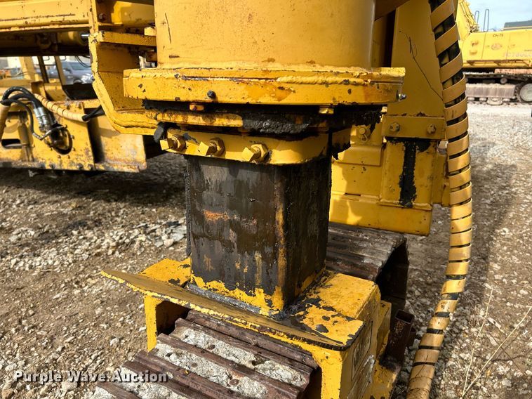 image for item NR9416 Gomaco PS-48  placer spreader