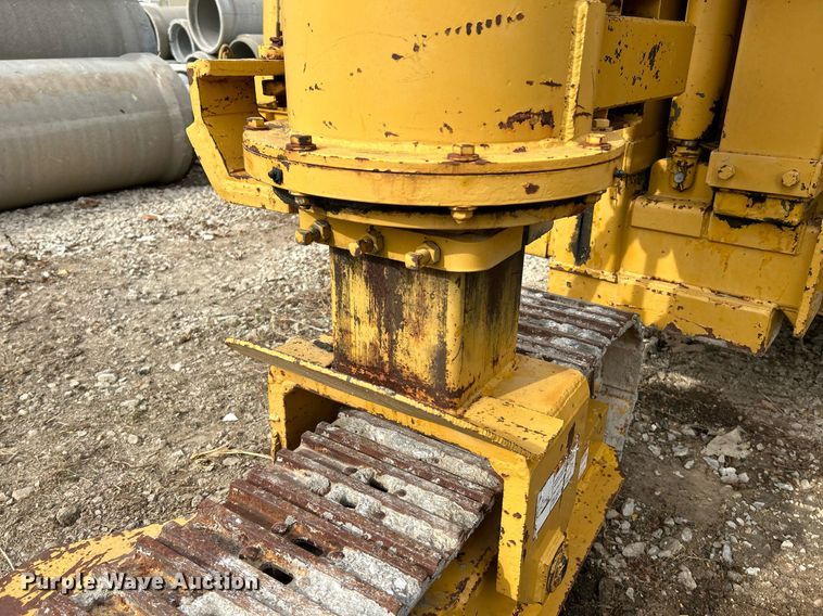 image for item NR9416 Gomaco PS-48  placer spreader