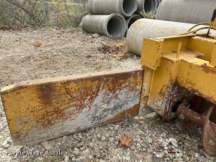 image for item NR9416 Gomaco PS-48  placer spreader