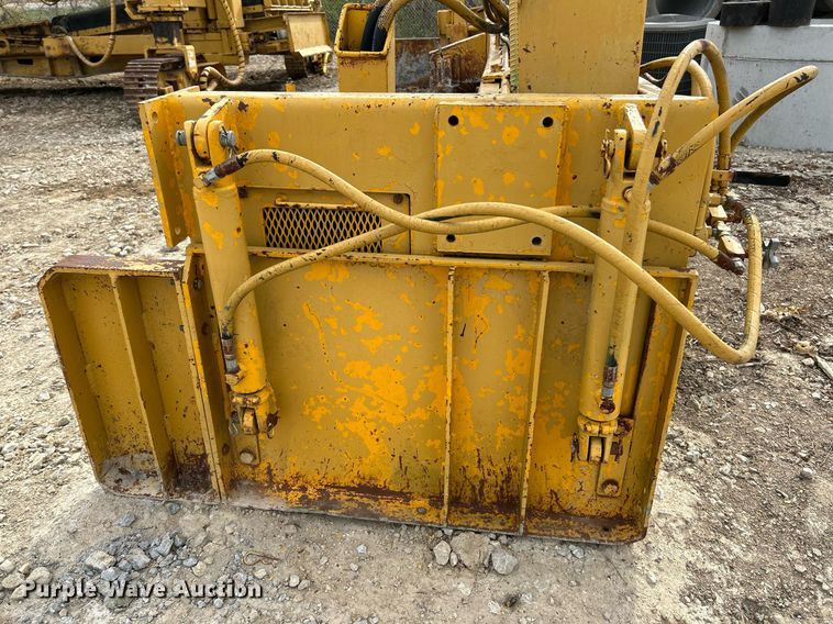 image for item NR9416 Gomaco PS-48  placer spreader