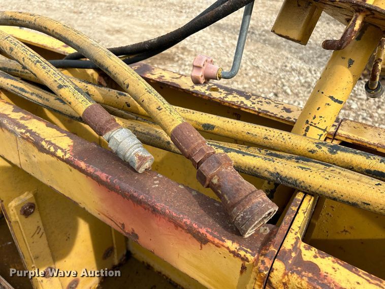 image for item NR9416 Gomaco PS-48  placer spreader