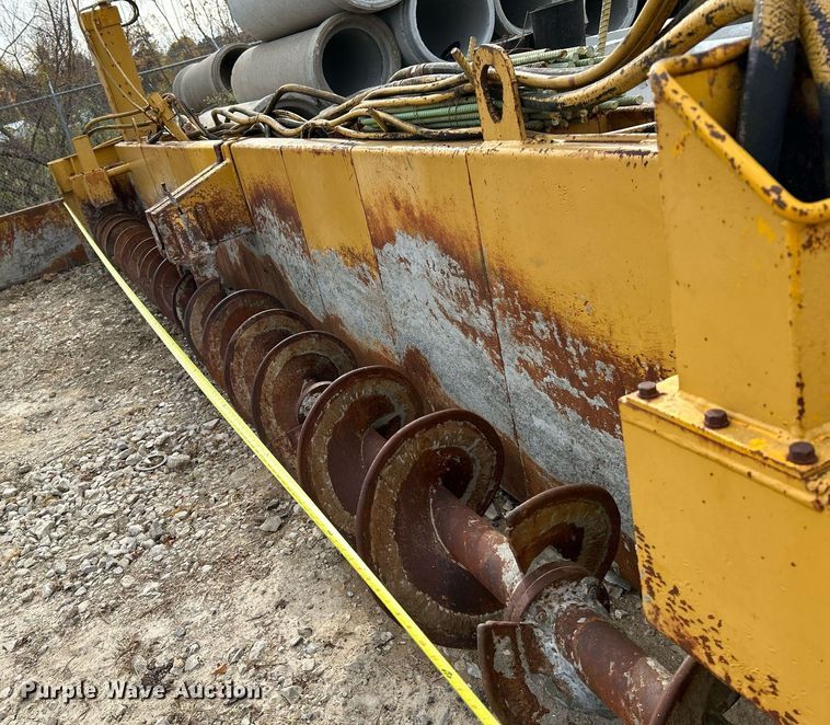 image for item NR9416 Gomaco PS-48  placer spreader