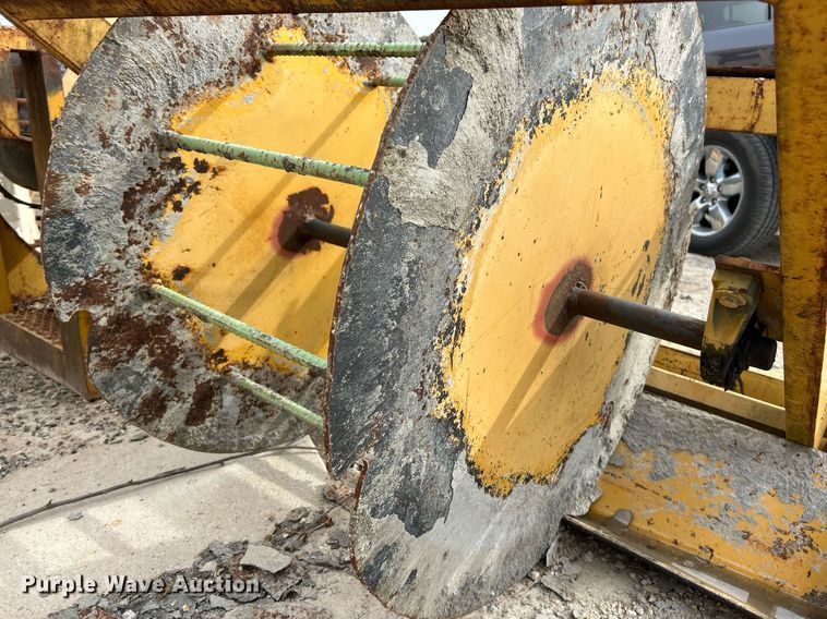 image for item NR9416 Gomaco PS-48  placer spreader