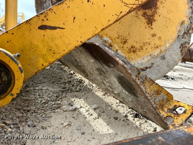 image for item NR9416 Gomaco PS-48  placer spreader