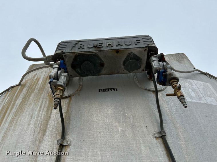 image for item NR9417 1967 Fruehauf TAG-F2-E-DF  tank trailer