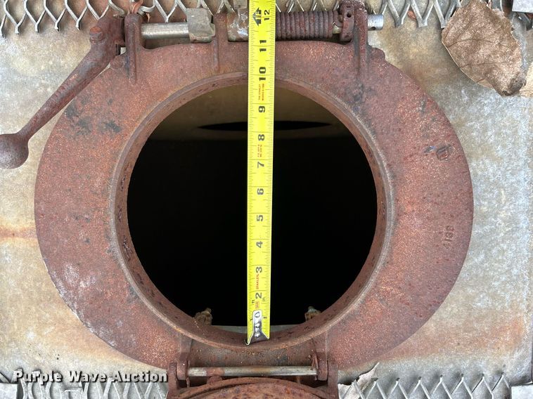 image for item NR9417 1967 Fruehauf TAG-F2-E-DF  tank trailer