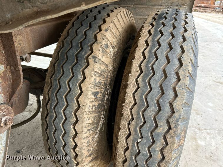 image for item NR9417 1967 Fruehauf TAG-F2-E-DF  tank trailer