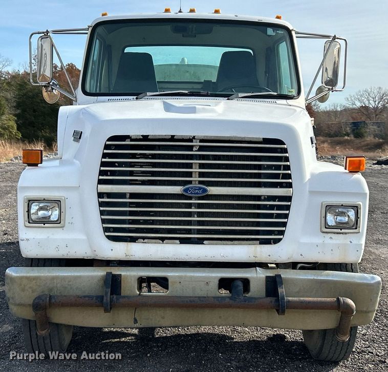 image for item NR9418 1991 Ford L8000  water truck