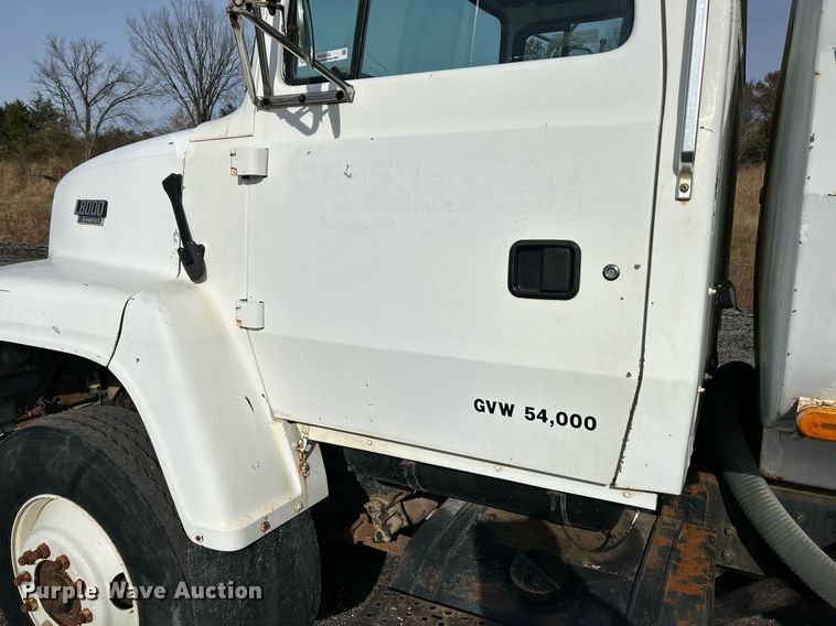 image for item NR9418 1991 Ford L8000  water truck