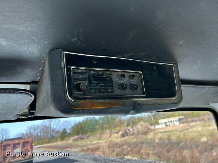 image for item NR9418 1991 Ford L8000  water truck