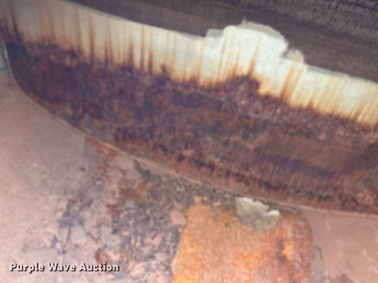 image for item NR9418 1991 Ford L8000  water truck