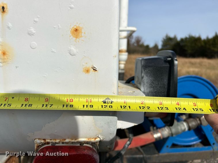 image for item NR9418 1991 Ford L8000  water truck