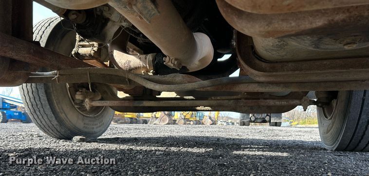 image for item NR9418 1991 Ford L8000  water truck