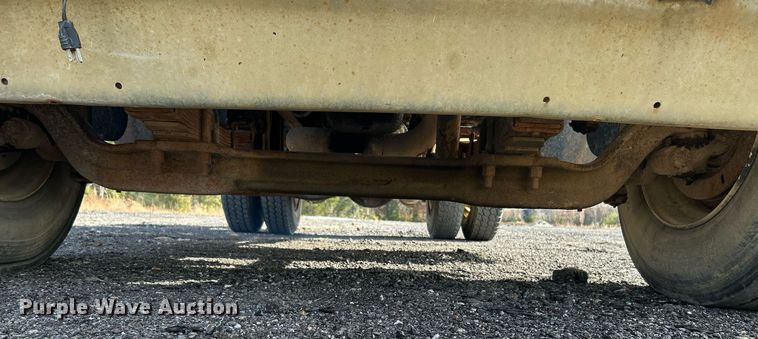 image for item NR9418 1991 Ford L8000  water truck