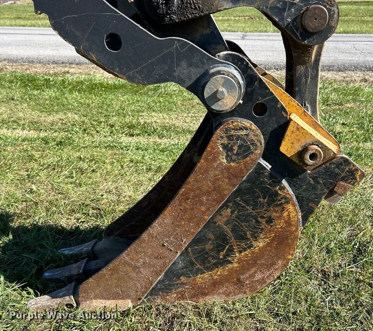 image for item NR9431 2015 John Deere 60G  mini excavator