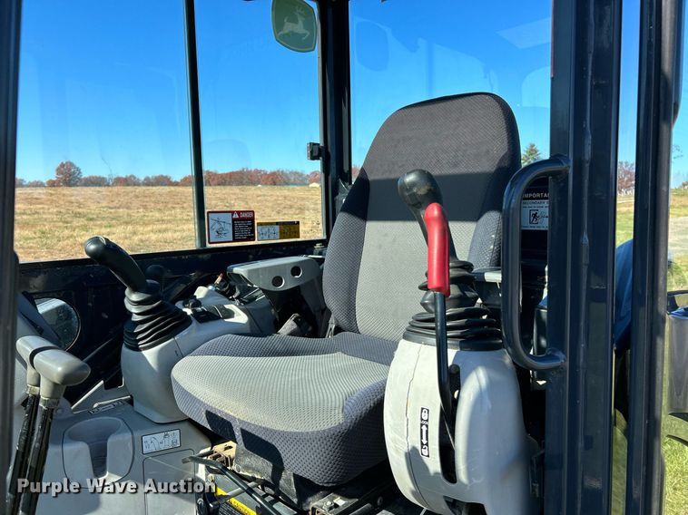 image for item NR9431 2015 John Deere 60G  mini excavator